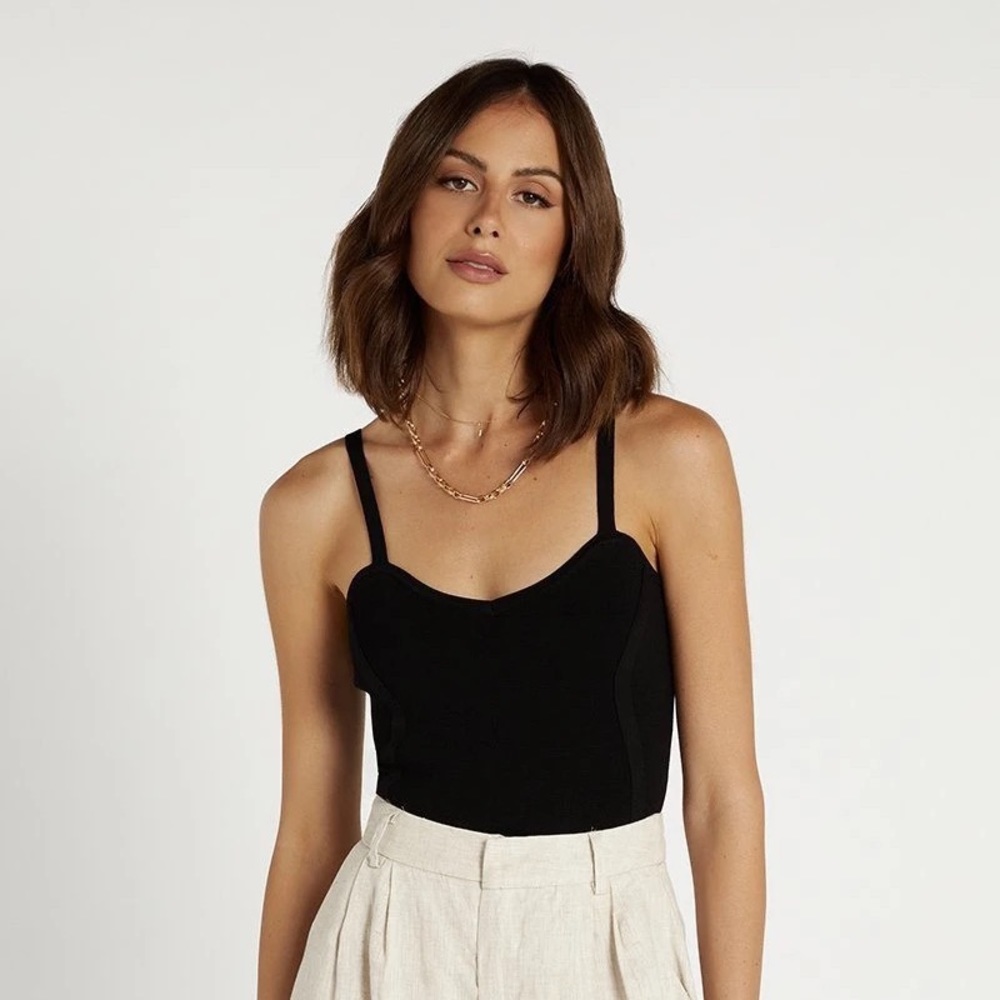 NWT DIISH Sweatheart Knit Black Crop Top